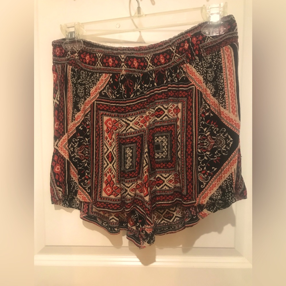 Angie size medium boho shorts